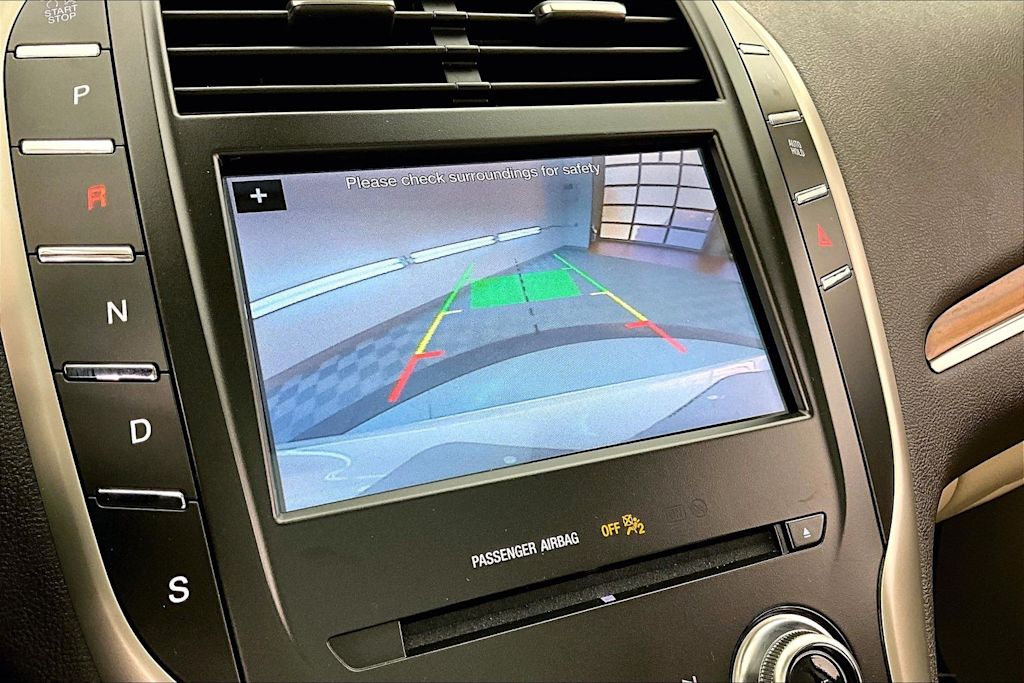 Thumbnail: 2019 Lincoln MKC - 22