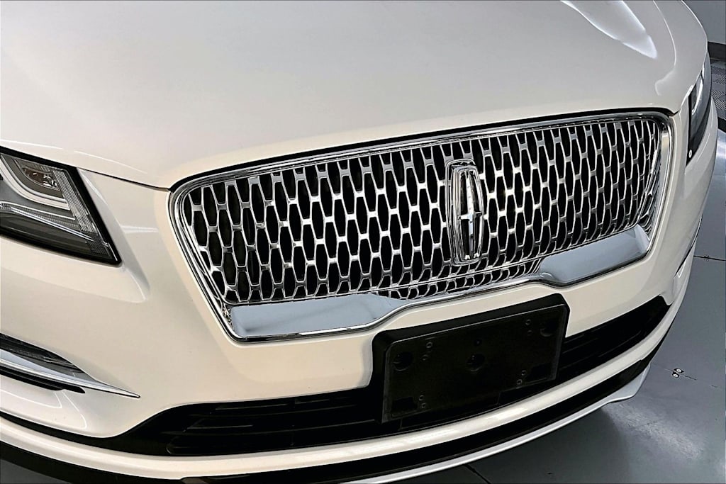 Thumbnail: 2019 Lincoln MKC - 27