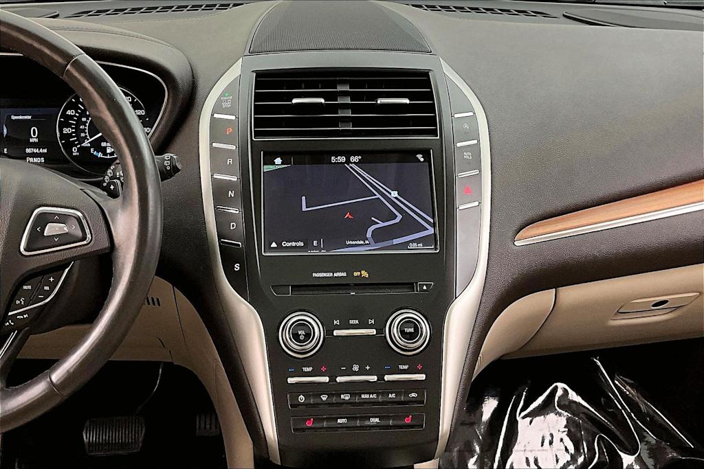 Thumbnail: 2019 Lincoln MKC - 15