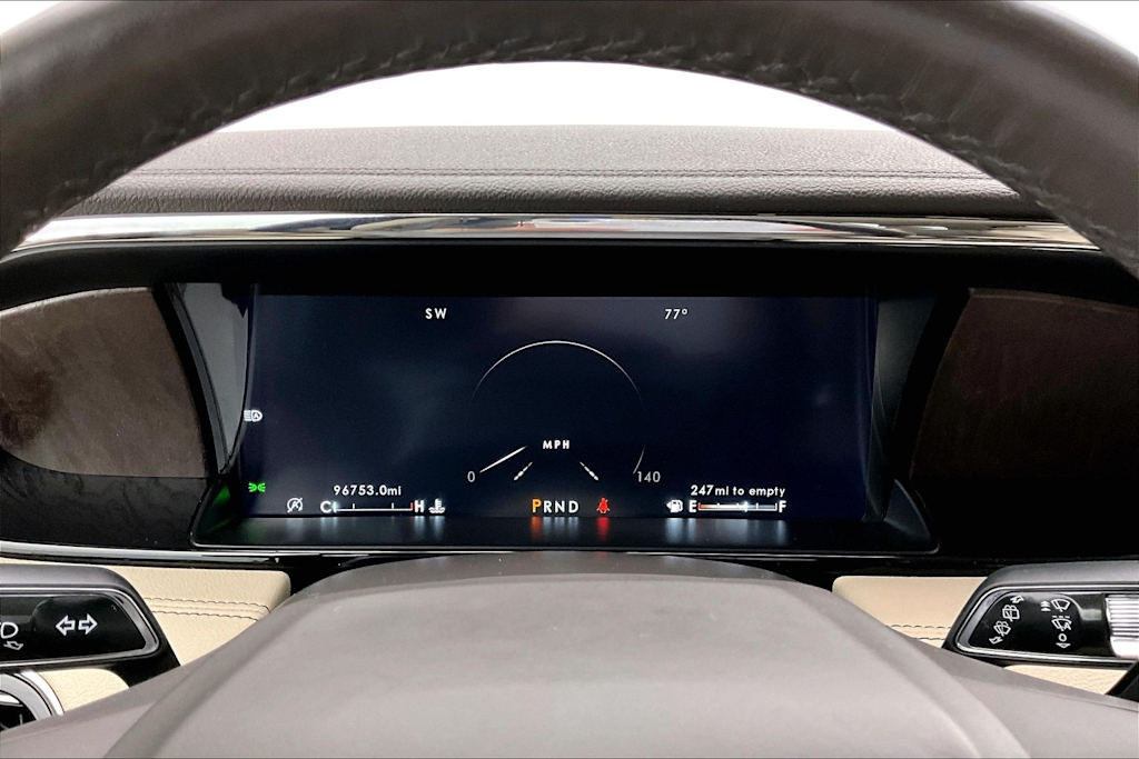 Thumbnail: 2021 Lincoln Navigator - 16