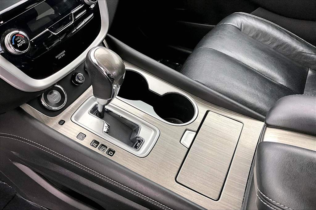 Thumbnail: 2015 Nissan Murano - 16