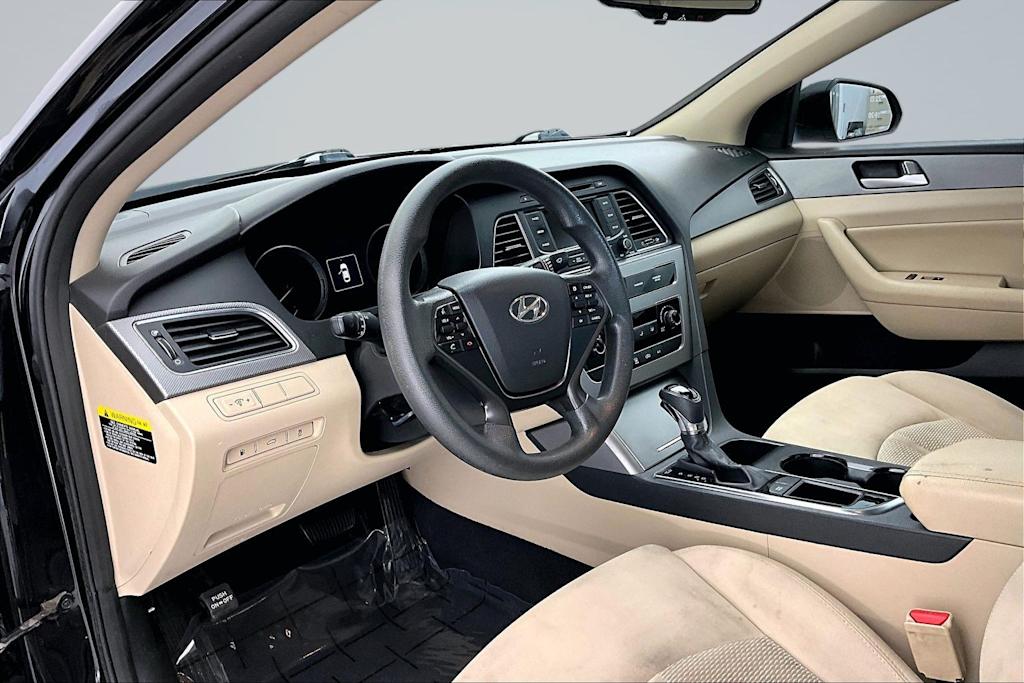 Thumbnail: 2015 Hyundai Sonata - 2