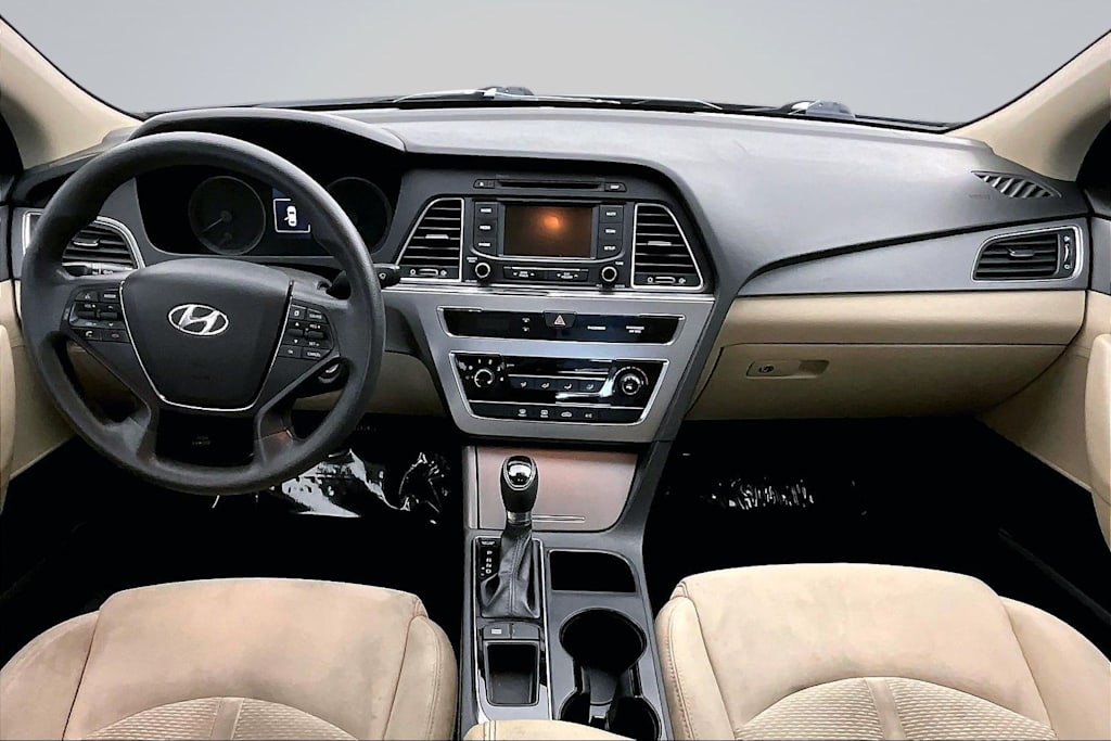 Thumbnail: 2015 Hyundai Sonata - 10