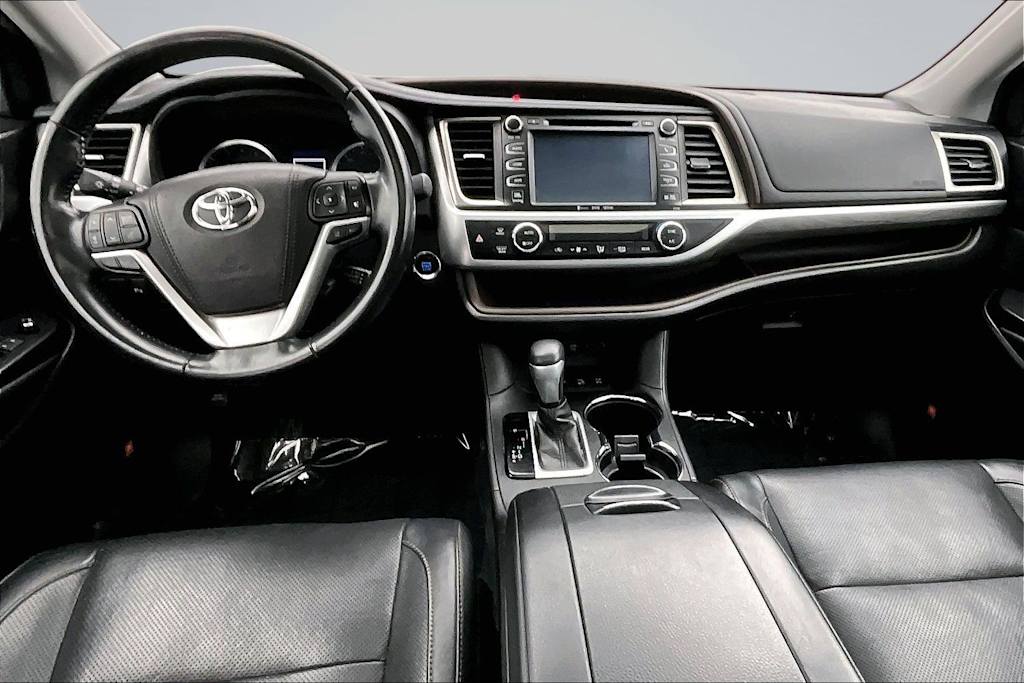 Thumbnail: 2017 Toyota Highlander - 10