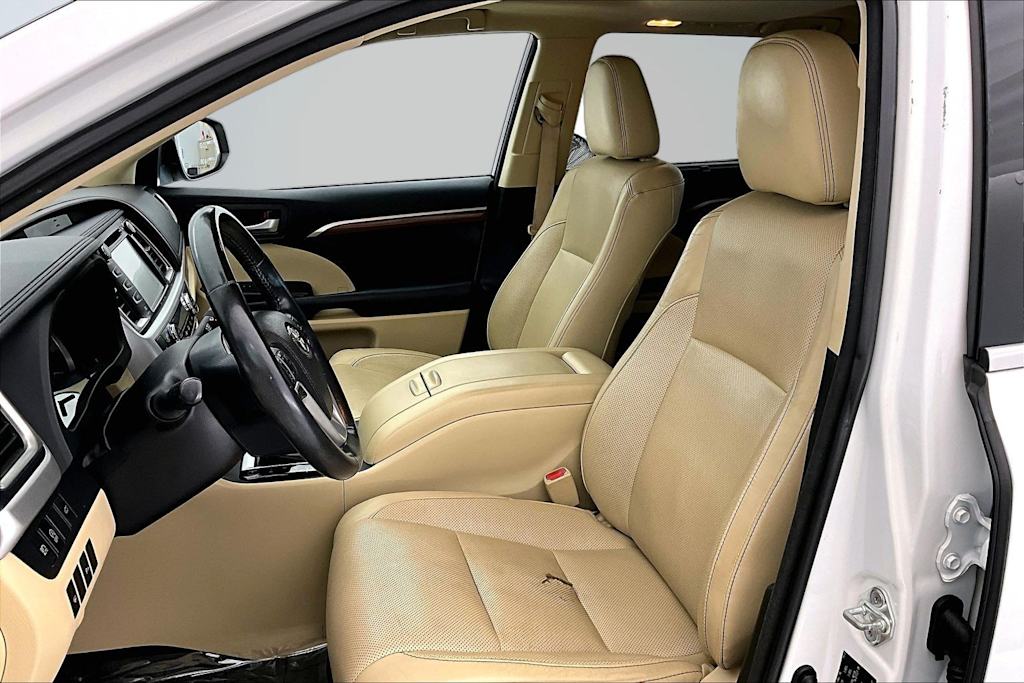 Thumbnail: 2018 Toyota Highlander - 11