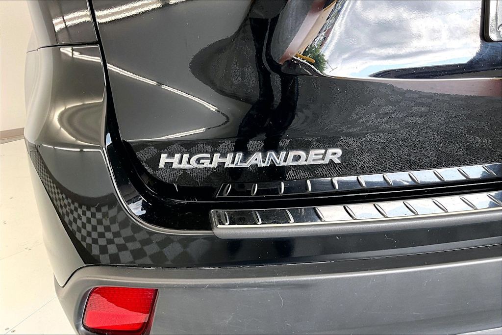 Thumbnail: 2016 Toyota Highlander - 7