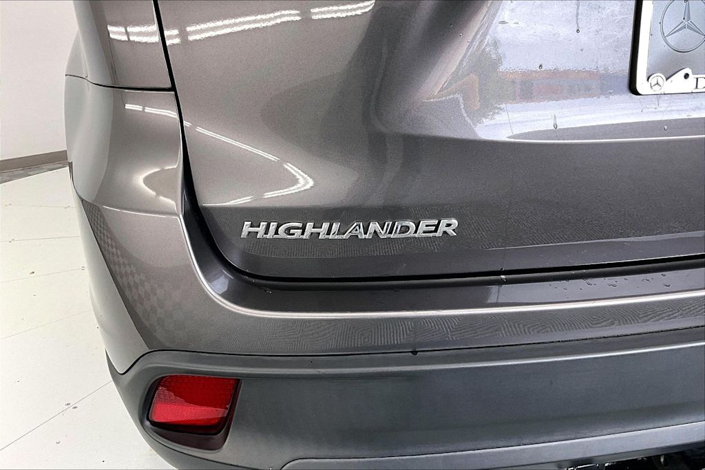 Thumbnail: 2019 Toyota Highlander - 7