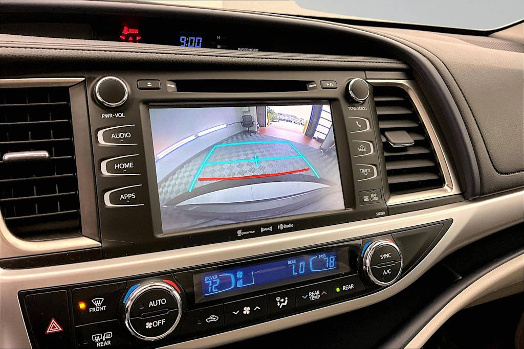 Thumbnail: 2019 Toyota Highlander - 22