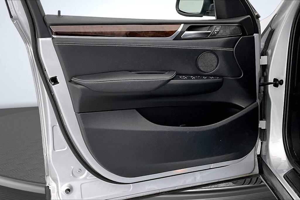 Thumbnail: 2017 BMW X3 - 24