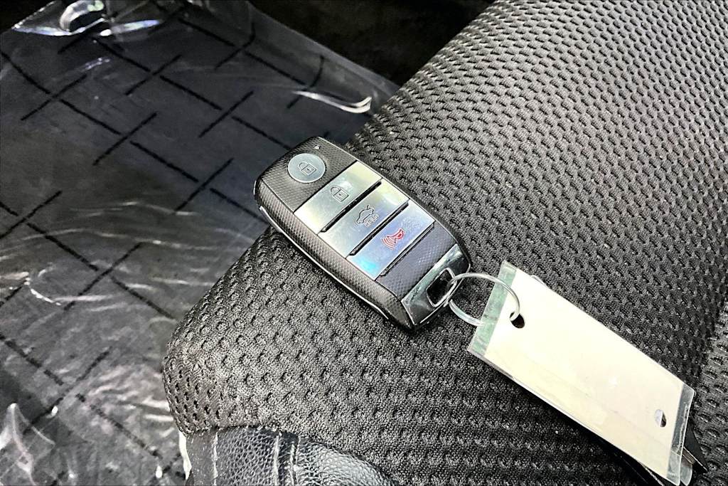 Thumbnail: 2019 Kia Optima - 20