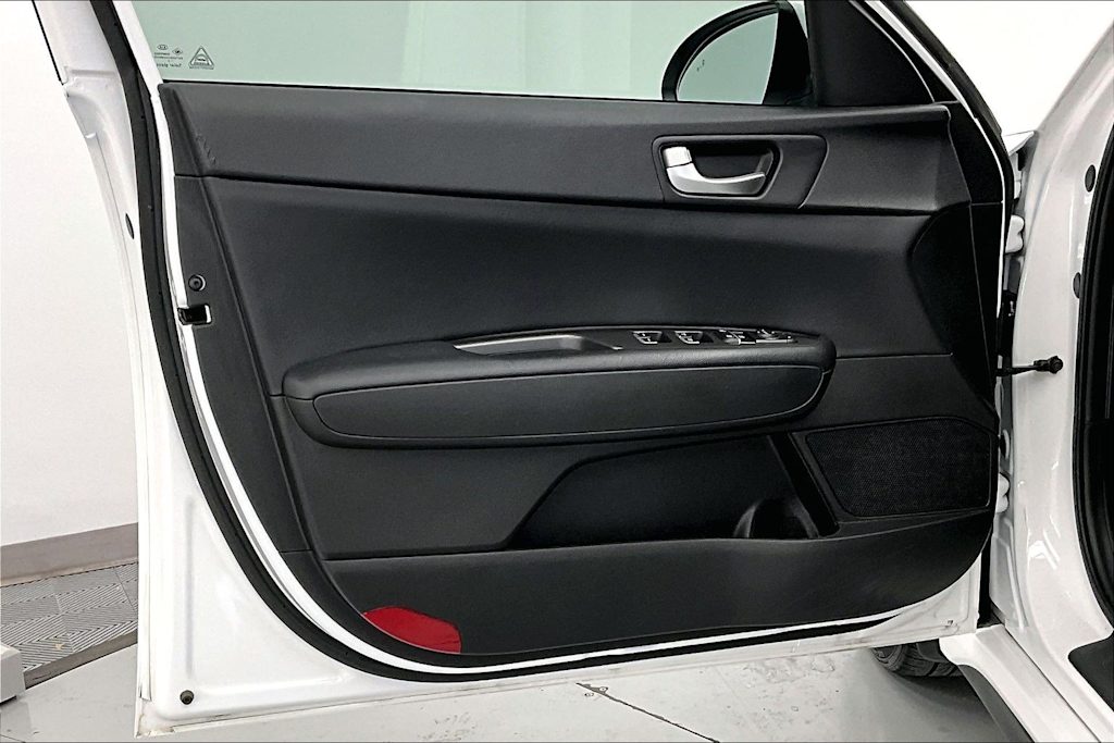 Thumbnail: 2019 Kia Optima - 24