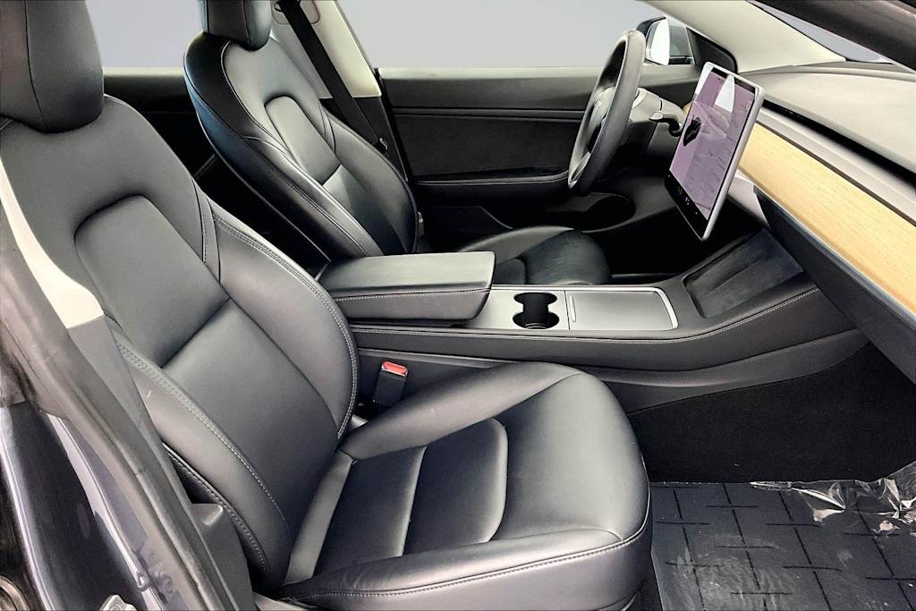 Thumbnail: 2021 Tesla Model 3 - 11