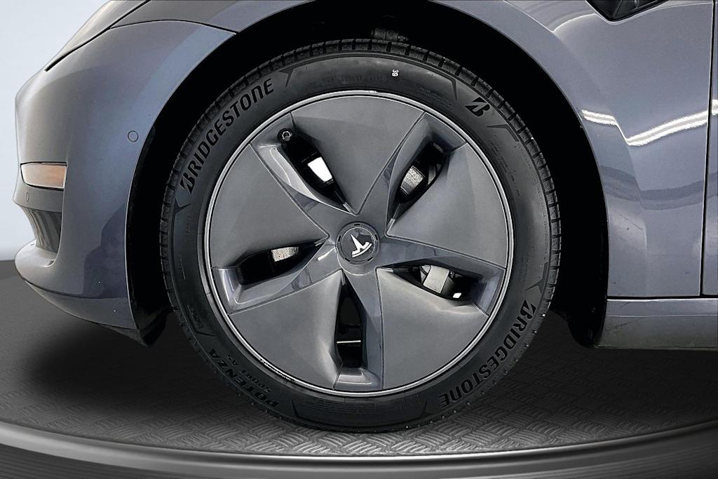 Thumbnail: 2021 Tesla Model 3 - 8