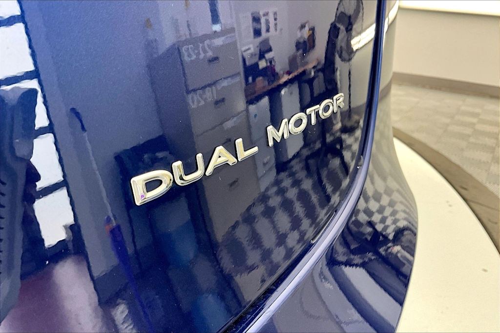Thumbnail: 2022 Tesla Model 3 - 7