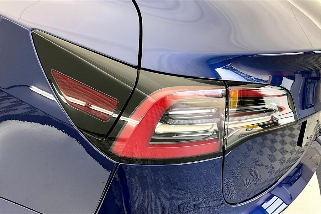 Thumbnail: 2022 Tesla Model 3 - 25