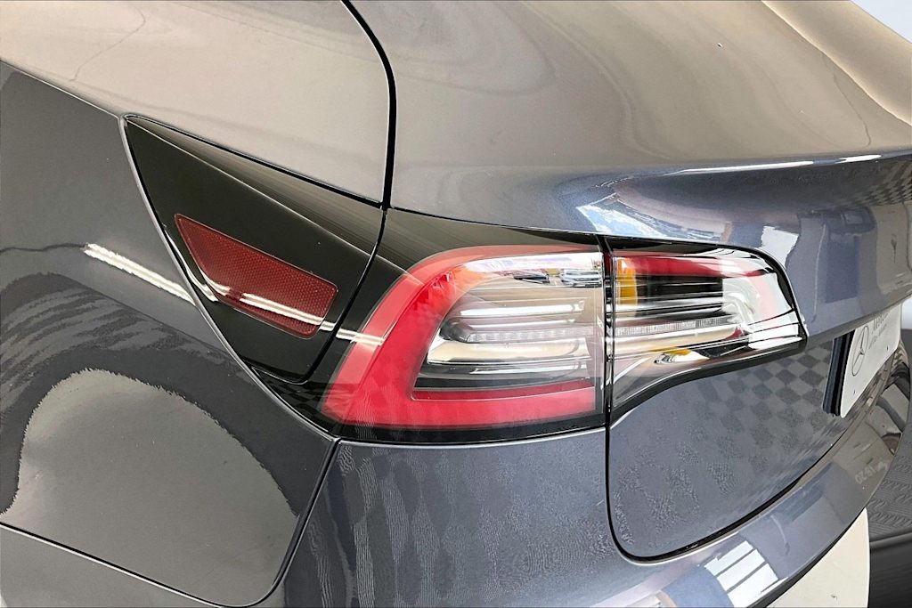 Thumbnail: 2023 Tesla Model 3 - 25