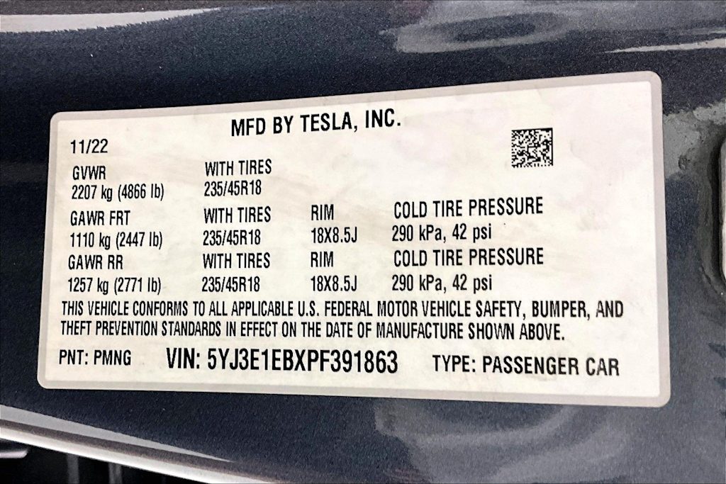 Thumbnail: 2023 Tesla Model 3 - 29