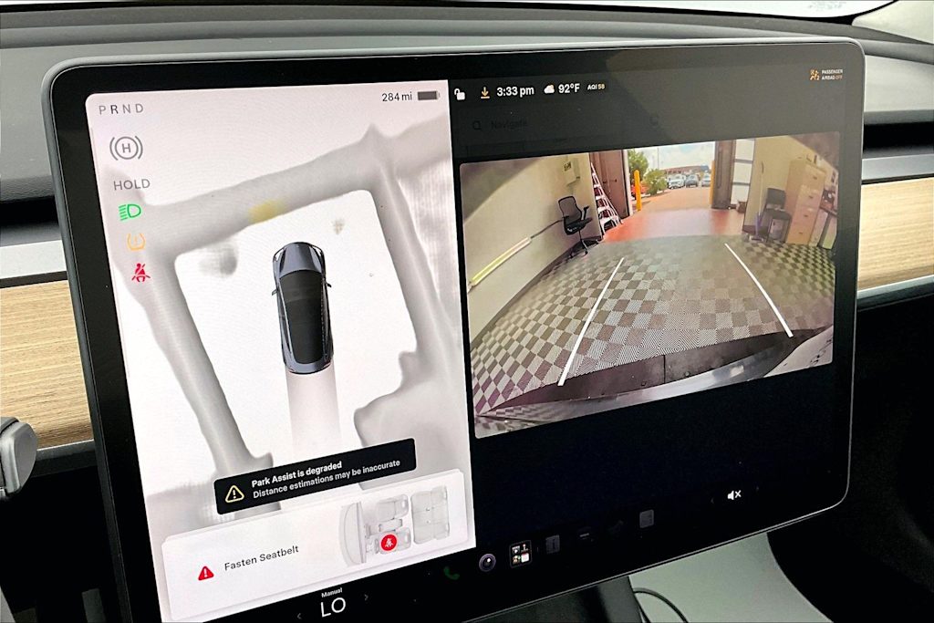 Thumbnail: 2023 Tesla Model 3 - 21