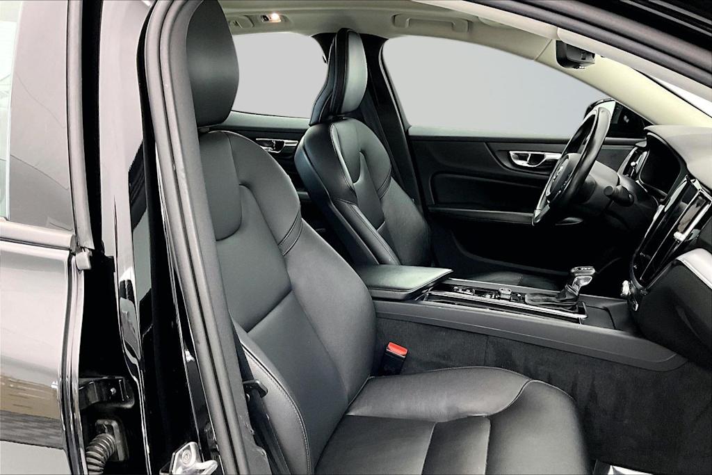 Thumbnail: 2020 Volvo S60 - 11
