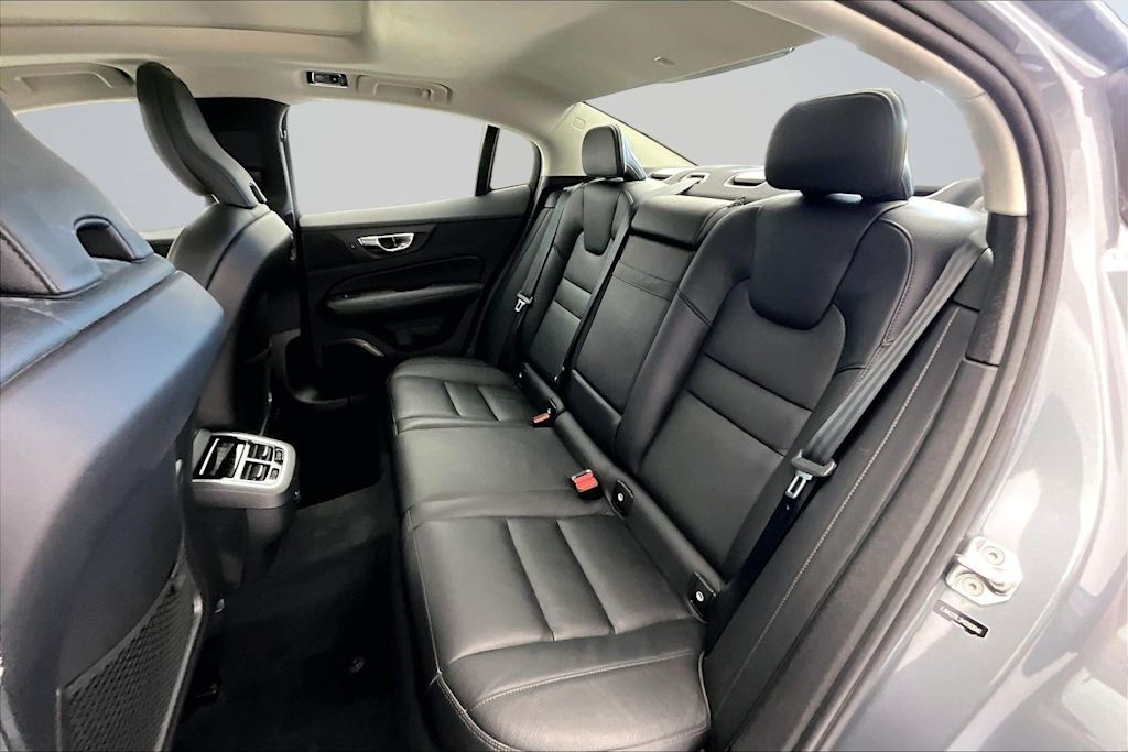 Thumbnail: 2021 Volvo S60 - 22