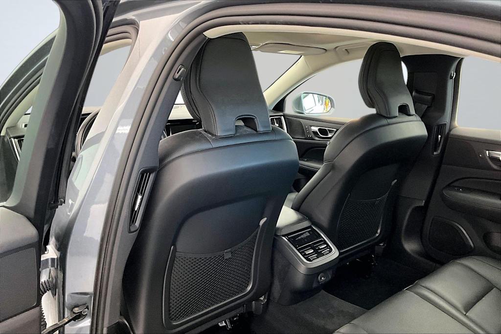 Thumbnail: 2021 Volvo S60 - 13