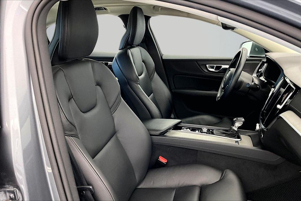Thumbnail: 2021 Volvo S60 - 12