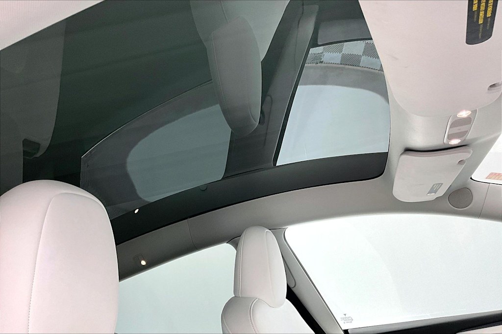 Thumbnail: 2023 Tesla Model Y - 22