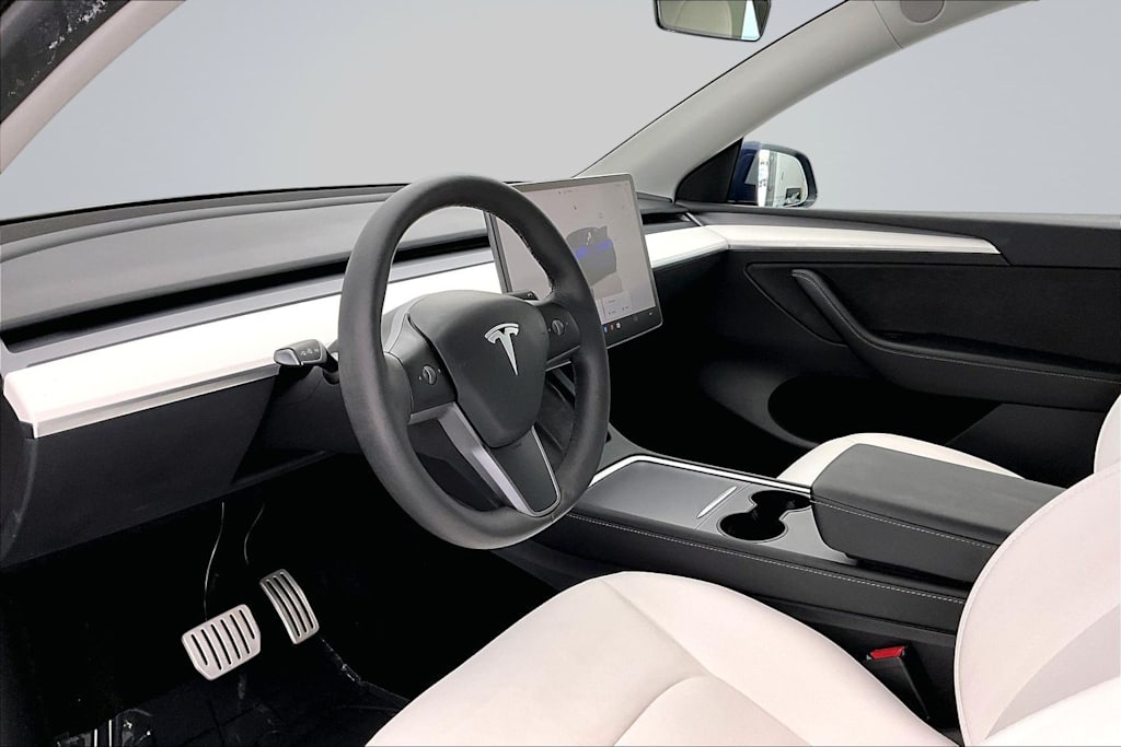 Thumbnail: 2023 Tesla Model Y - 2