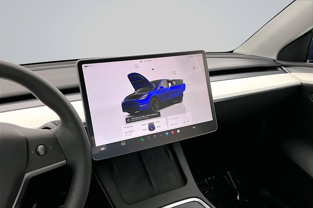 Thumbnail: 2023 Tesla Model Y - 14
