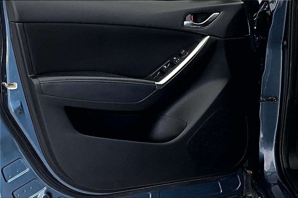 Thumbnail: 2016 Mazda CX-5 - 24