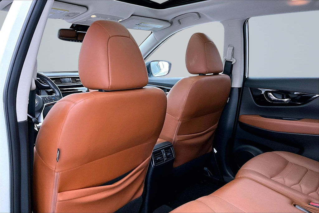 Thumbnail: 2018 Nissan Rogue - 13