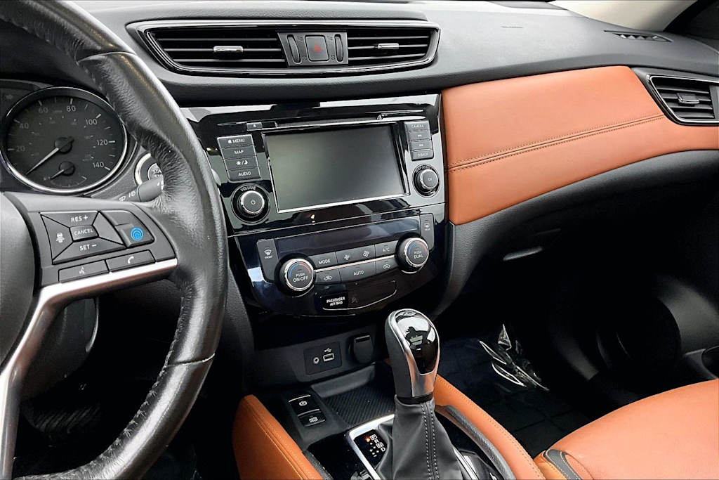 Thumbnail: 2018 Nissan Rogue - 15