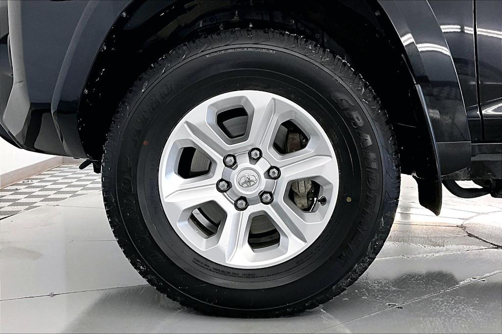 Thumbnail: 2024 Toyota 4Runner - 8