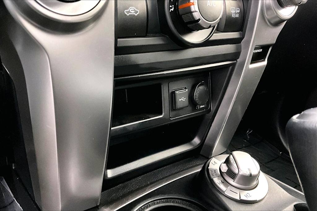 Thumbnail: 2024 Toyota 4Runner - 28