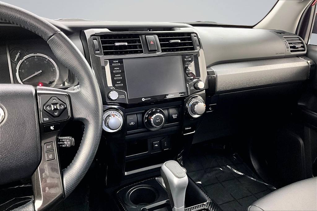 Thumbnail: 2022 Toyota 4Runner - 15