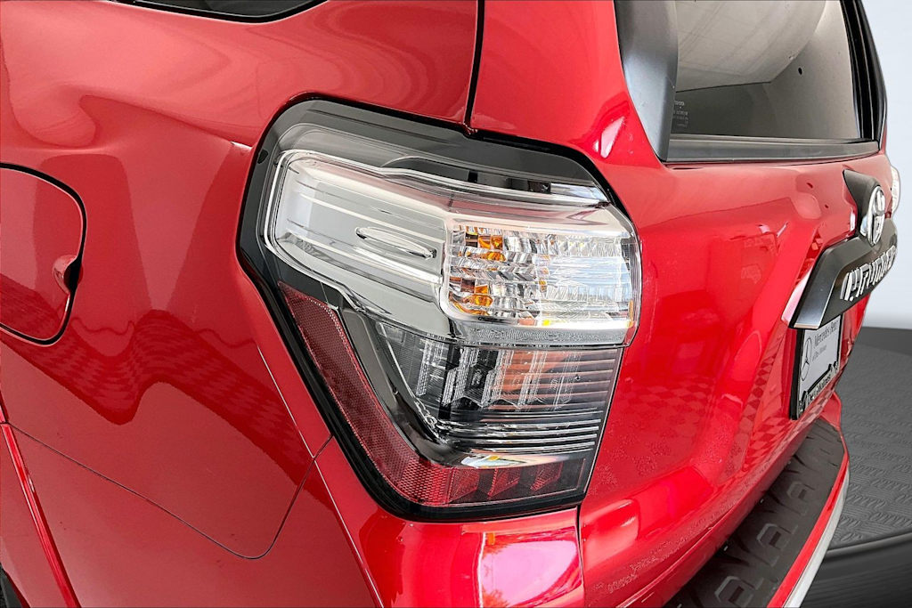 Thumbnail: 2022 Toyota 4Runner - 26
