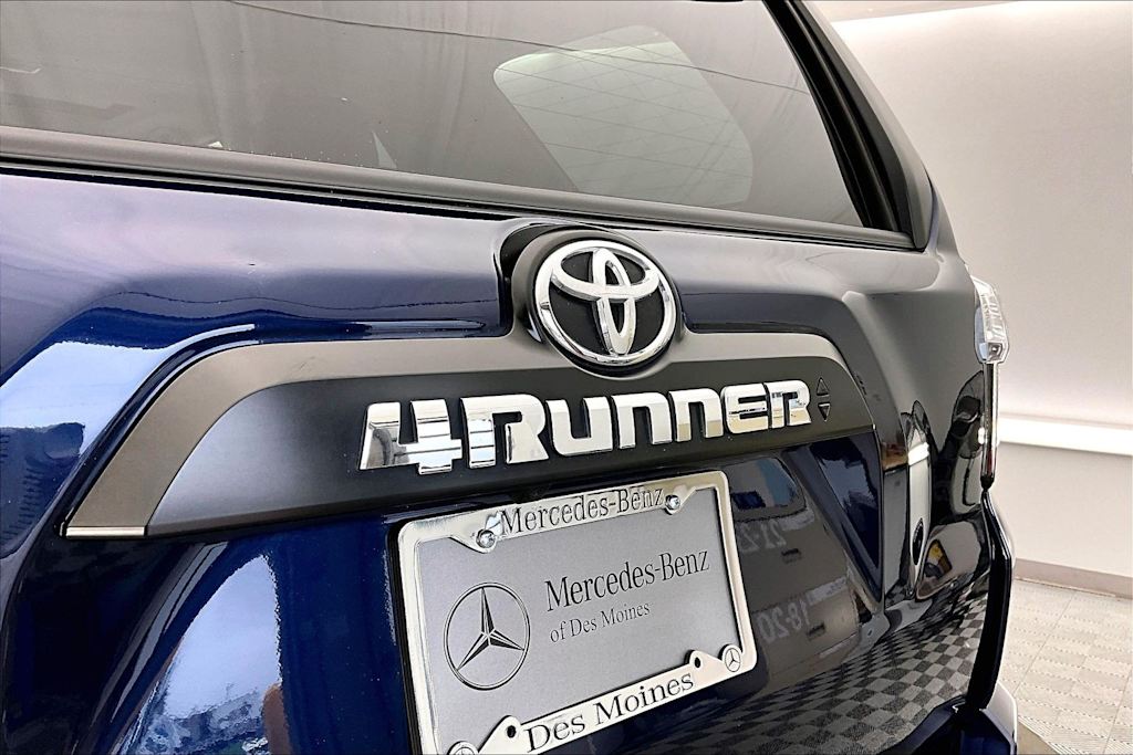 Thumbnail: 2022 Toyota 4Runner - 7
