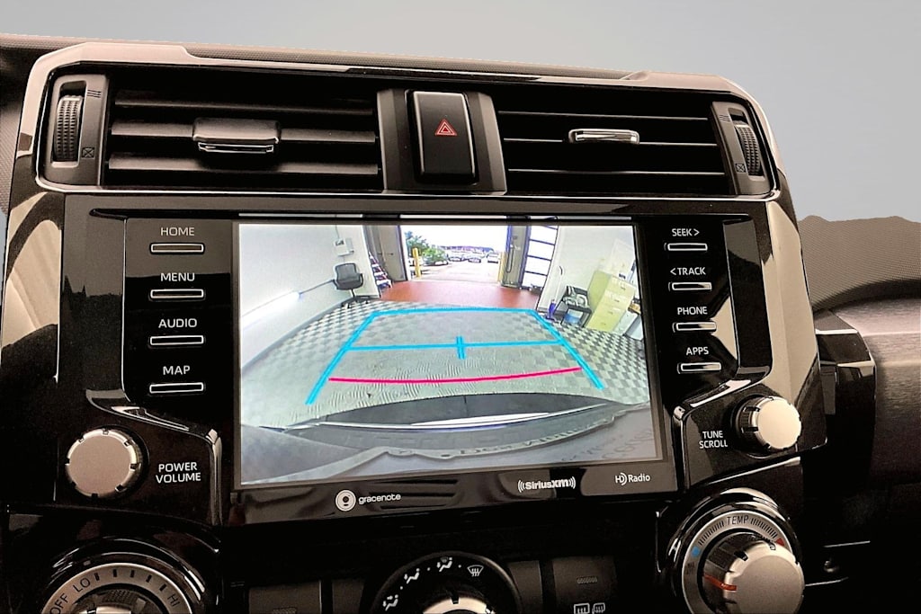Thumbnail: 2022 Toyota 4Runner - 22