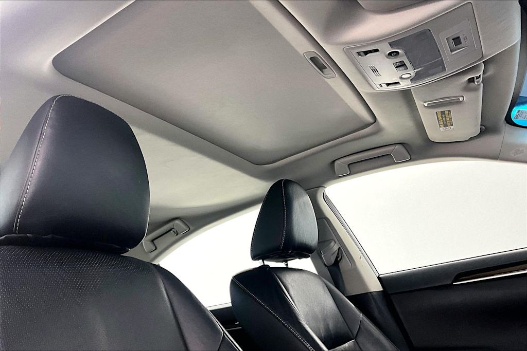 Thumbnail: 2015 Lexus ES - 23