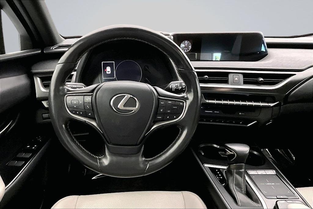 Thumbnail: 2019 Lexus UX - 14