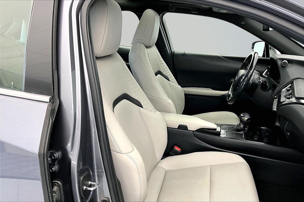 Thumbnail: 2019 Lexus UX - 12