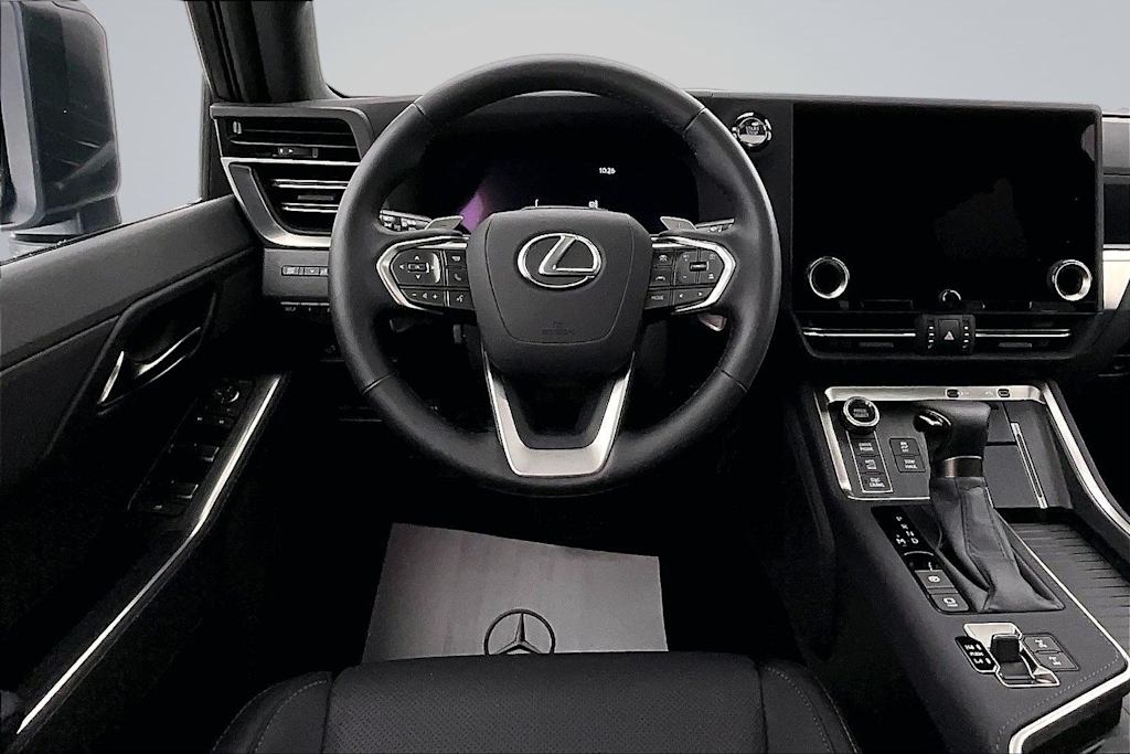 Thumbnail: 2025 Lexus ES - 14