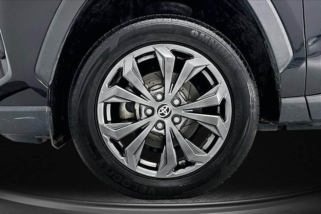 Thumbnail: 2022 Toyota RAV4 - 7