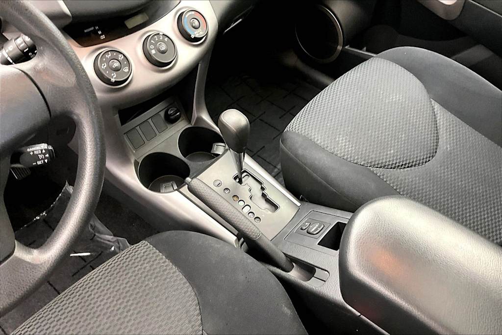 Thumbnail: 2008 Toyota RAV4 - 16