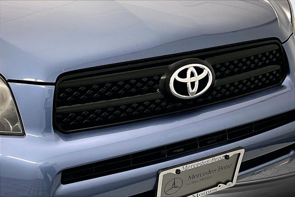 Thumbnail: 2008 Toyota RAV4 - 26