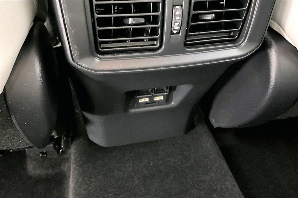 Thumbnail: 2021 Toyota RAV4 - 28