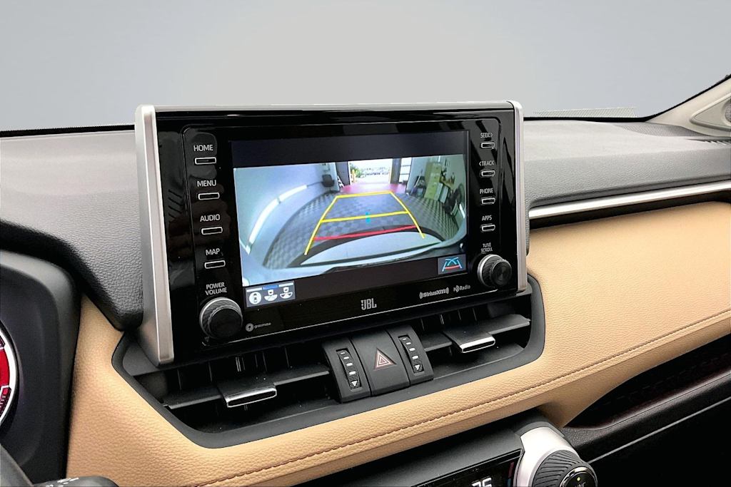 Thumbnail: 2021 Toyota RAV4 - 16