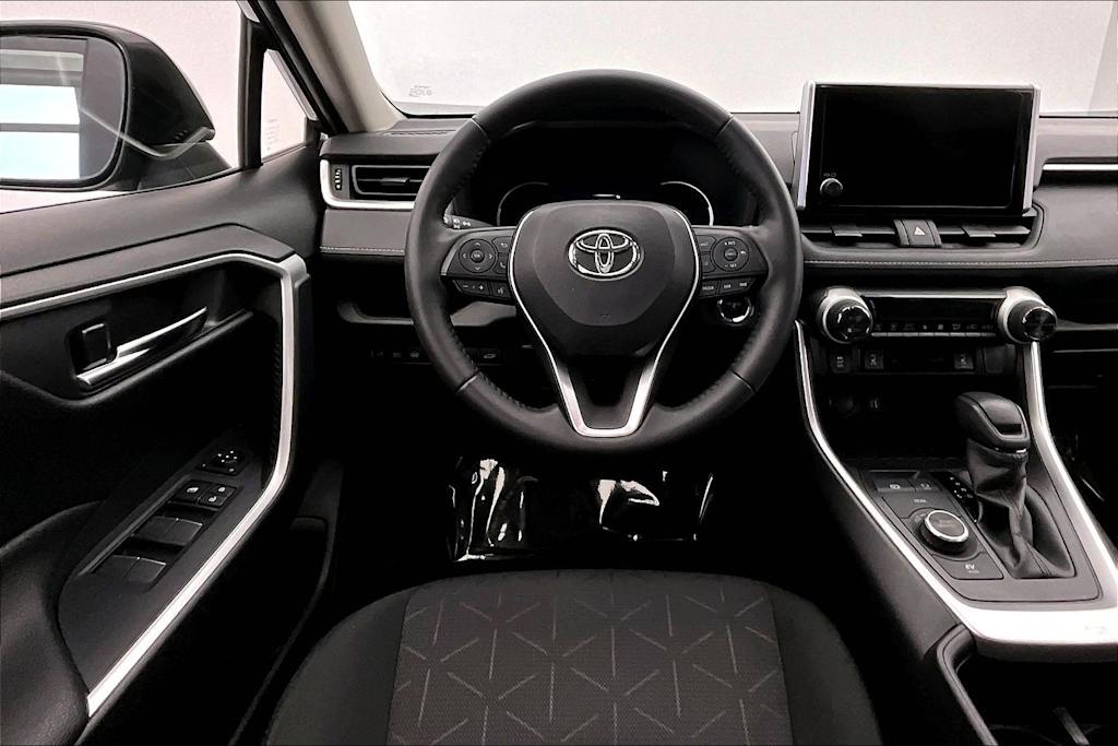 Thumbnail: 2023 Toyota RAV4 - 14