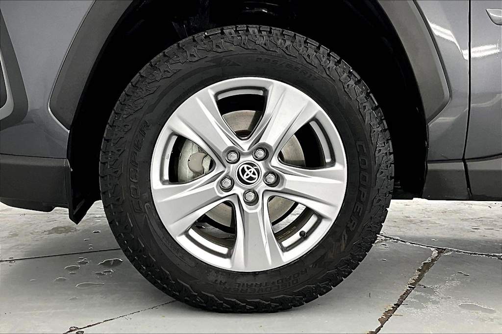 Thumbnail: 2023 Toyota RAV4 - 8