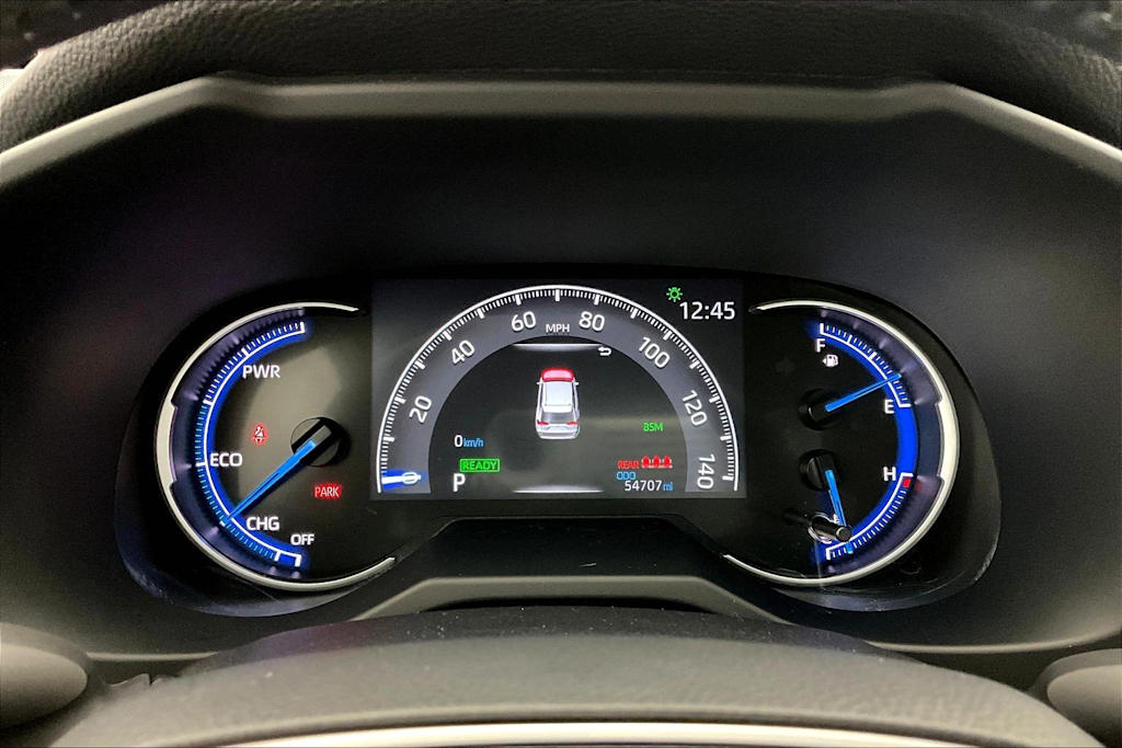 Thumbnail: 2023 Toyota RAV4 - 17